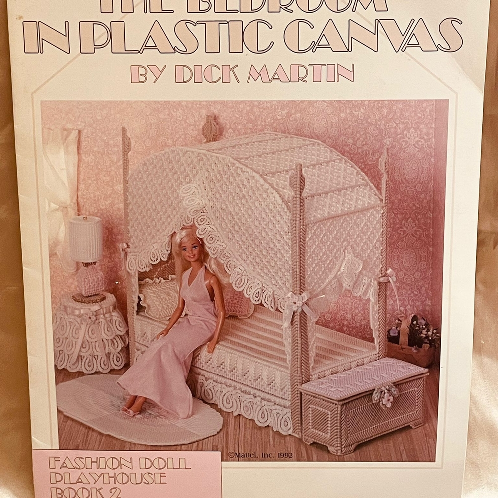 Mattel Fashion Doll Playhouse Book 2